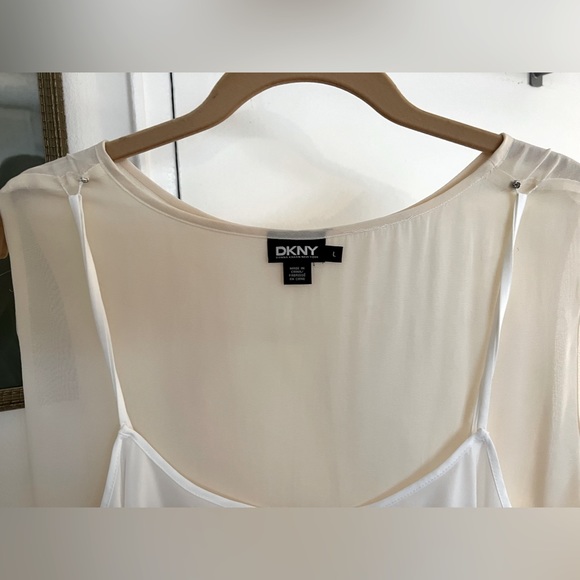 DKNY Silk Blouse. Size Large. Color: white - Picture 4 of 8